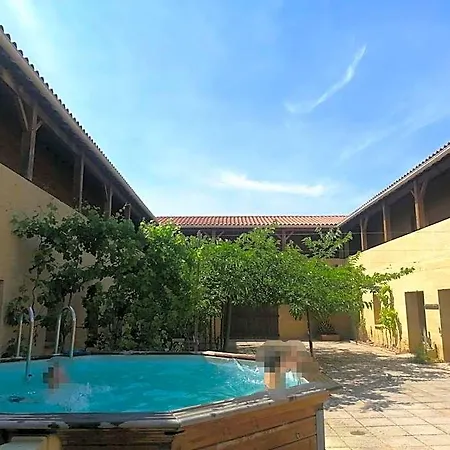 Le Clos Boisé Couette-café Théziers